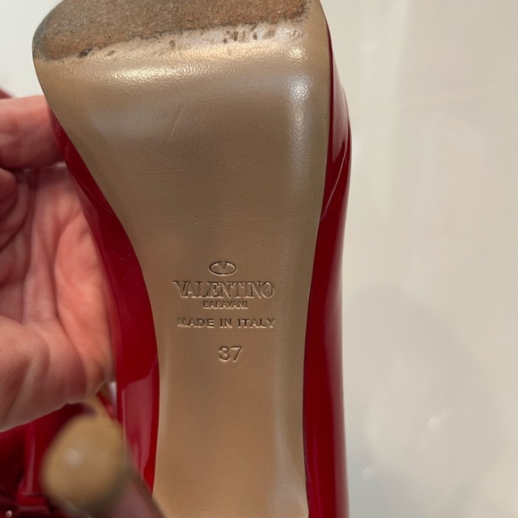 Valentino Patent Heels - Picture 8 of 16